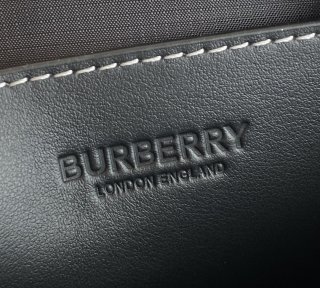 Burberry  Burberry