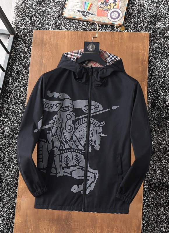 Hoodies & Sweatshirts