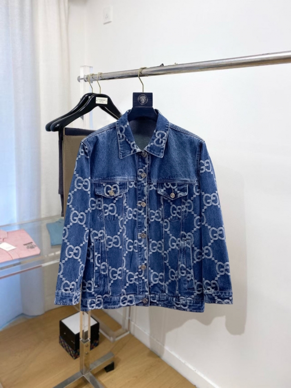 Coats & Jackets  Coats & Jackets