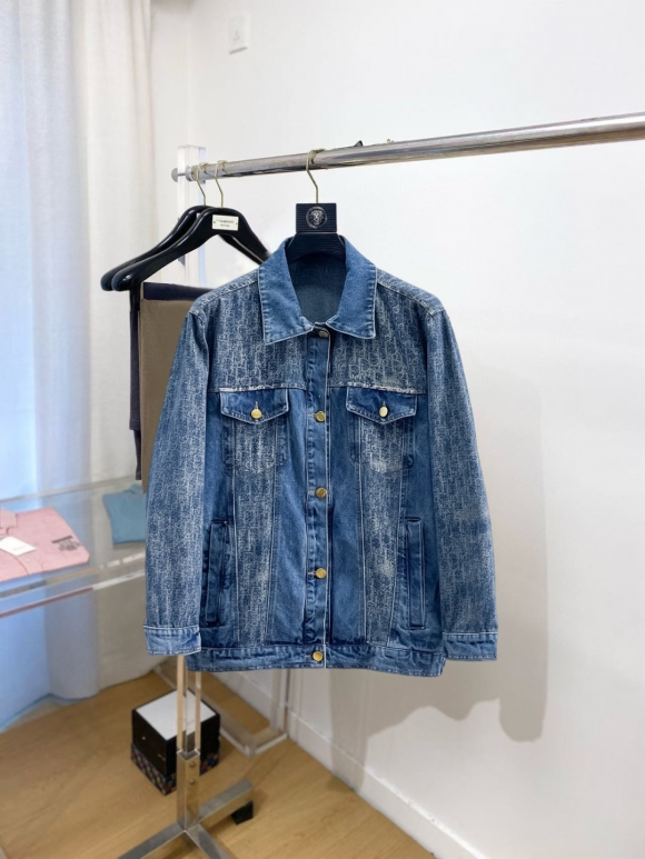 Coats & Jackets  Coats & Jackets