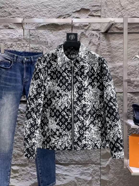 Coats & Jackets Coats & Jackets