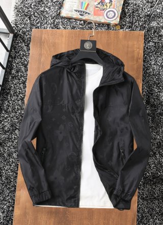 Hoodies & Sweatshirts  Hoodies & Sweatshirts