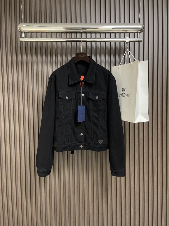 Coats & Jackets Coats & Jackets