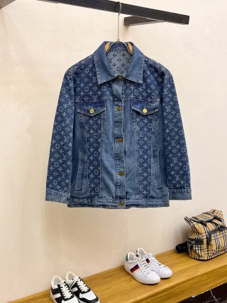 Coats & Jackets  Coats & Jackets