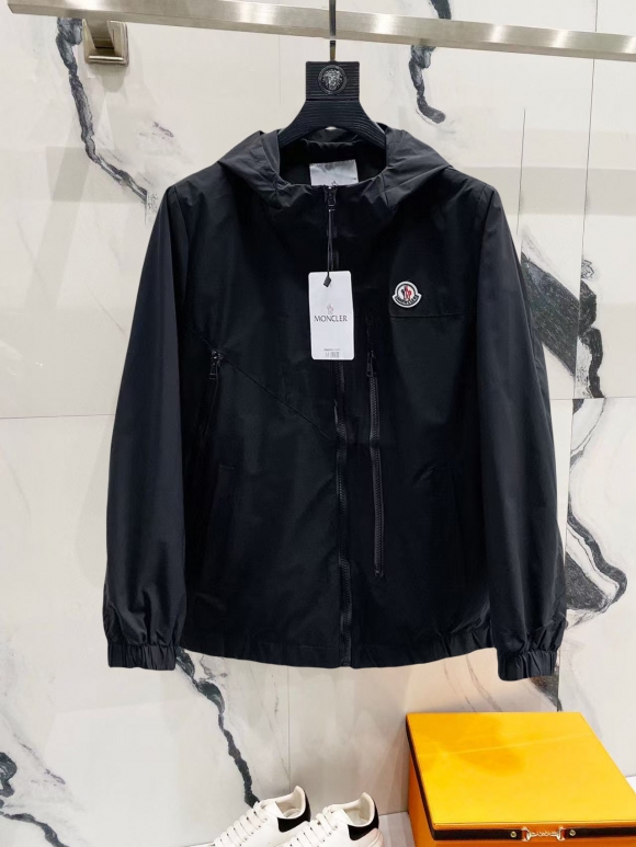 Hoodies & Sweatshirts  Hoodies & Sweatshirts