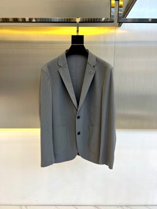 Suit