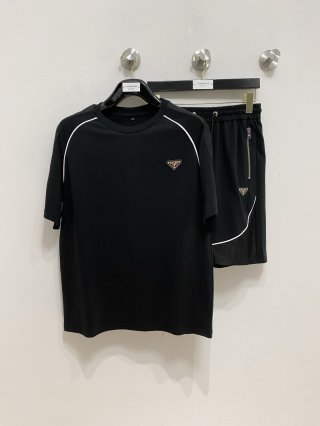 Leisure suit Leisure suit