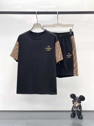 Leisure suit Leisure suit