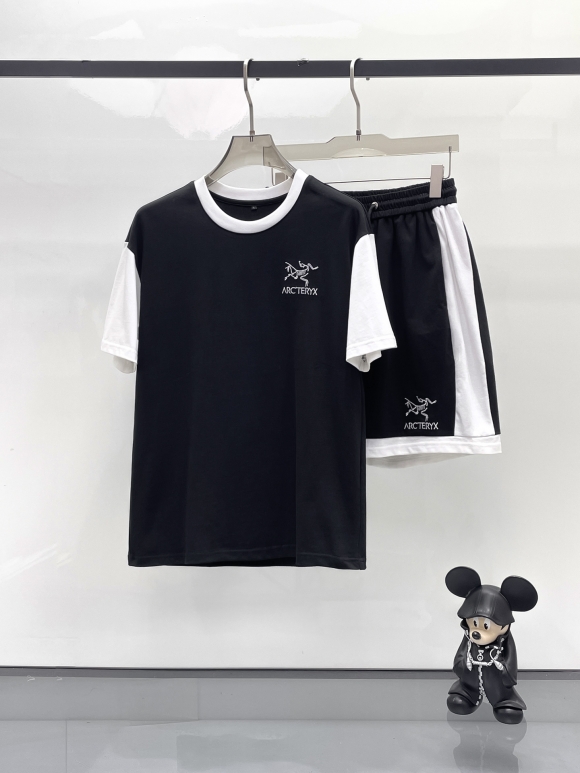 Leisure suit Leisure suit