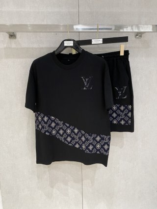 Leisure suit Leisure suit