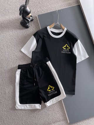 Leisure suit Leisure suit