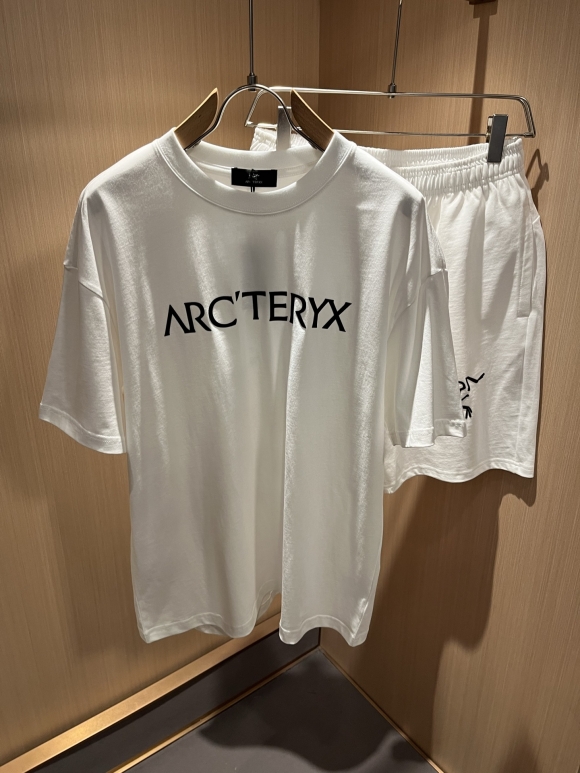 Leisure suit Leisure suit