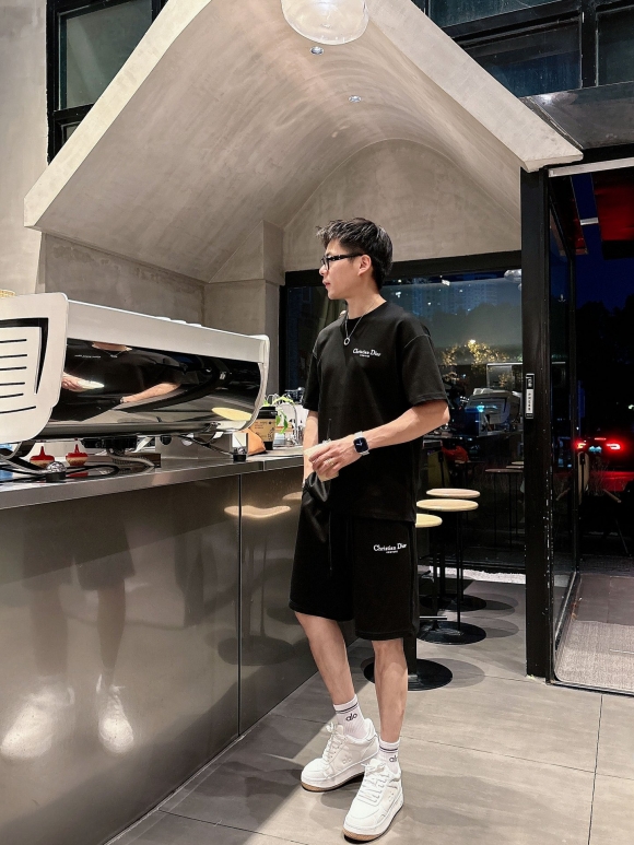 Leisure suit Leisure suit