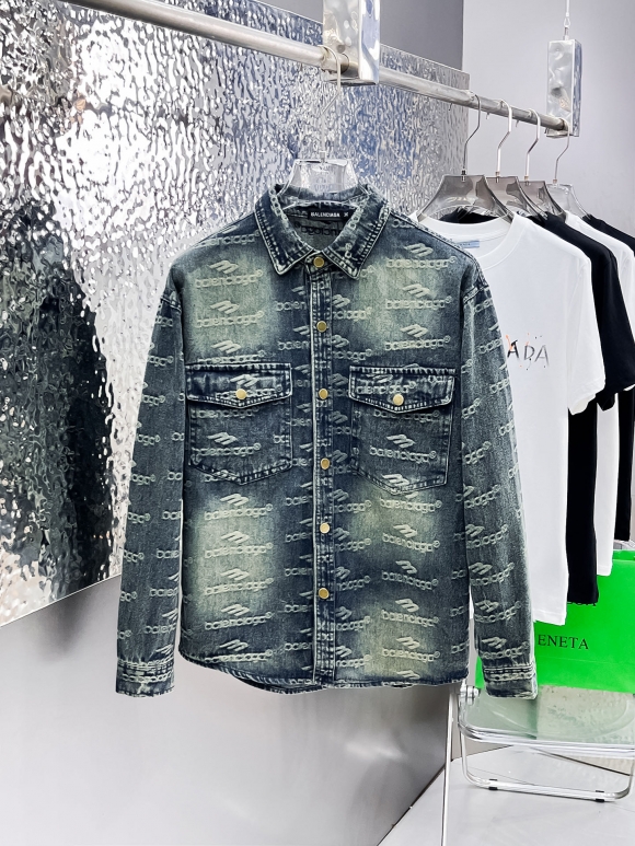 Coats & Jackets Coats & Jackets