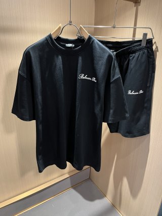 Leisure suit Leisure suit