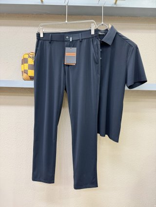 Leisure suit Leisure suit