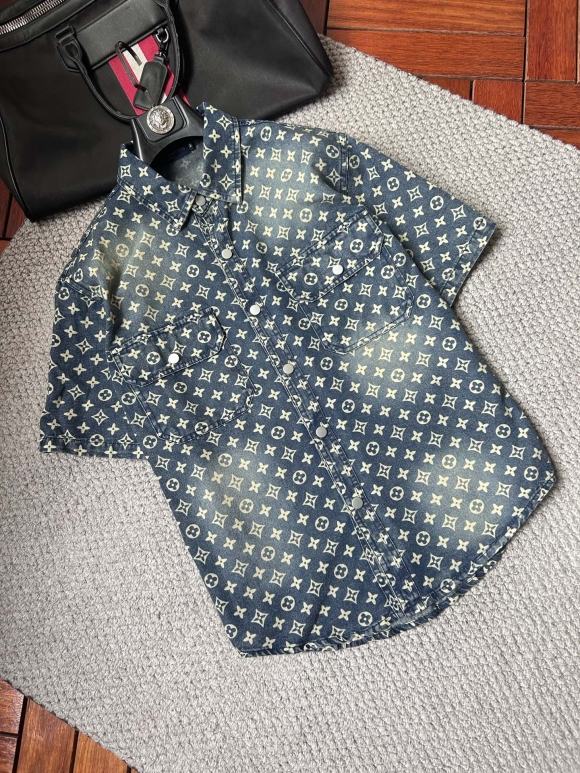 Coats & Jackets Coats & Jackets