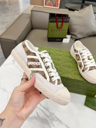 Womens shoes collection Womens shoes collection