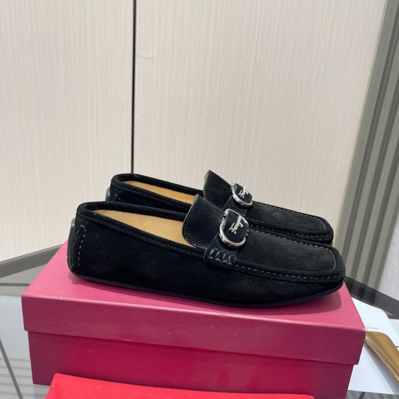FerragamoSHOES