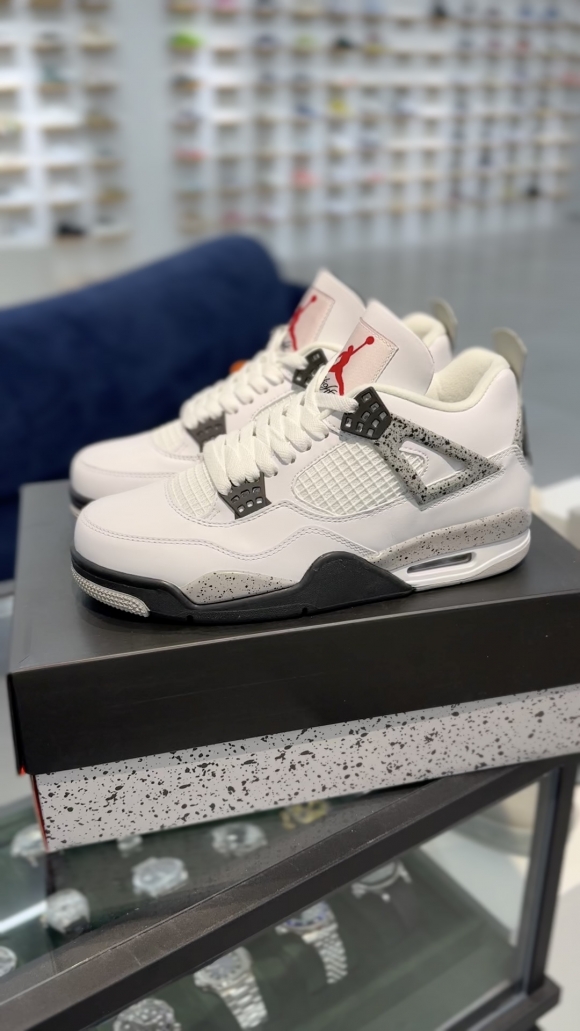 AirJordan4SHOES
