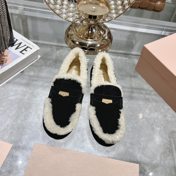 Womens shoes collection