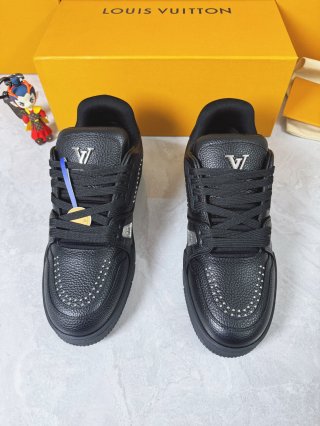 LVShoes