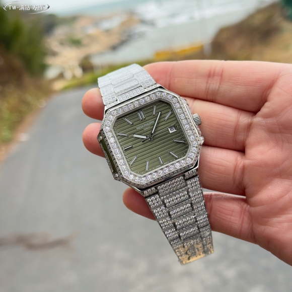 PATEK PHILIPPE  PATEK PHILIPPE