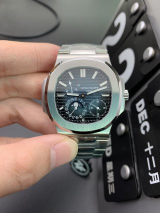 PATEK PHILIPPE  PATEK PHILIPPE