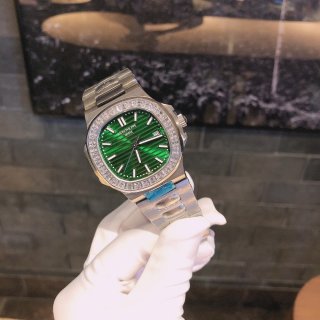 PATEK PHILIPPE  PATEK PHILIPPE