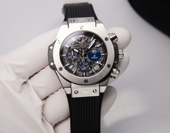 Hublot  Hublot