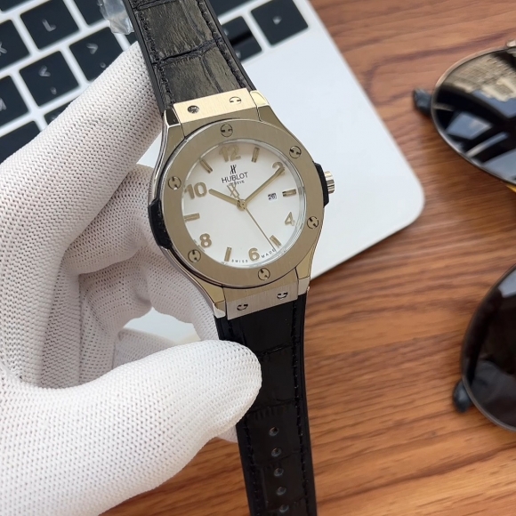 Hublot  Hublot