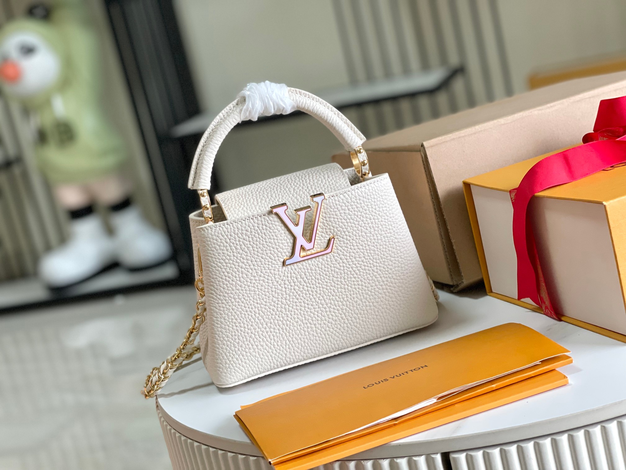 LV