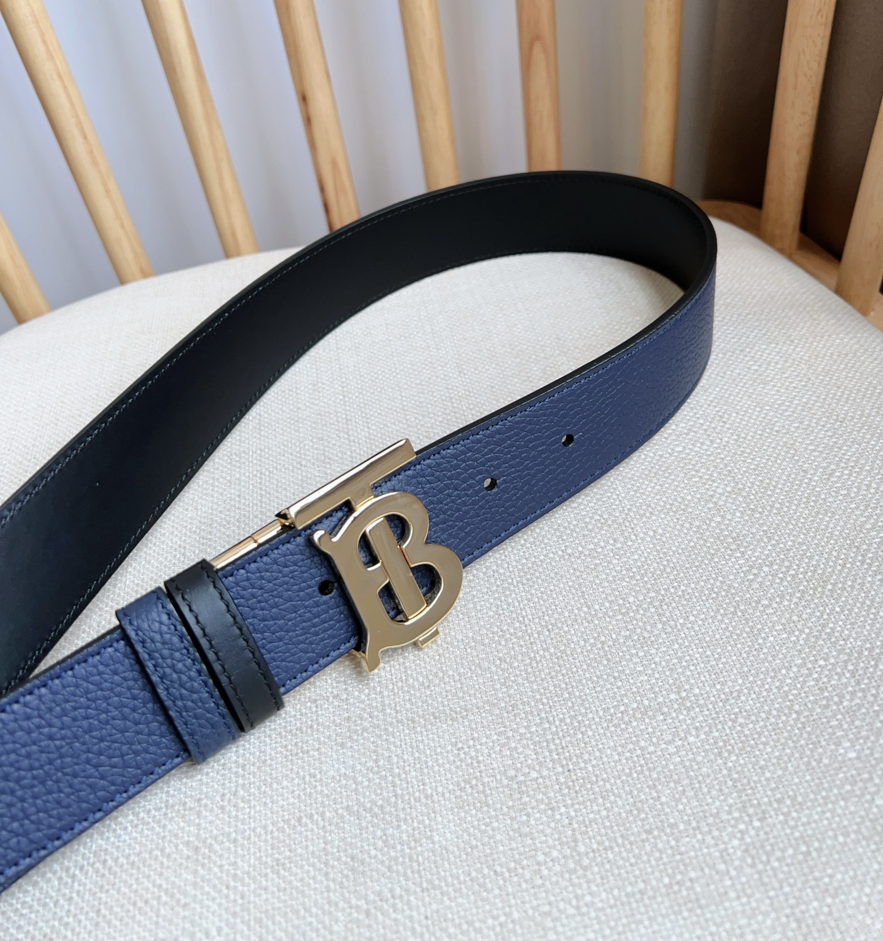 Burberry-Belts