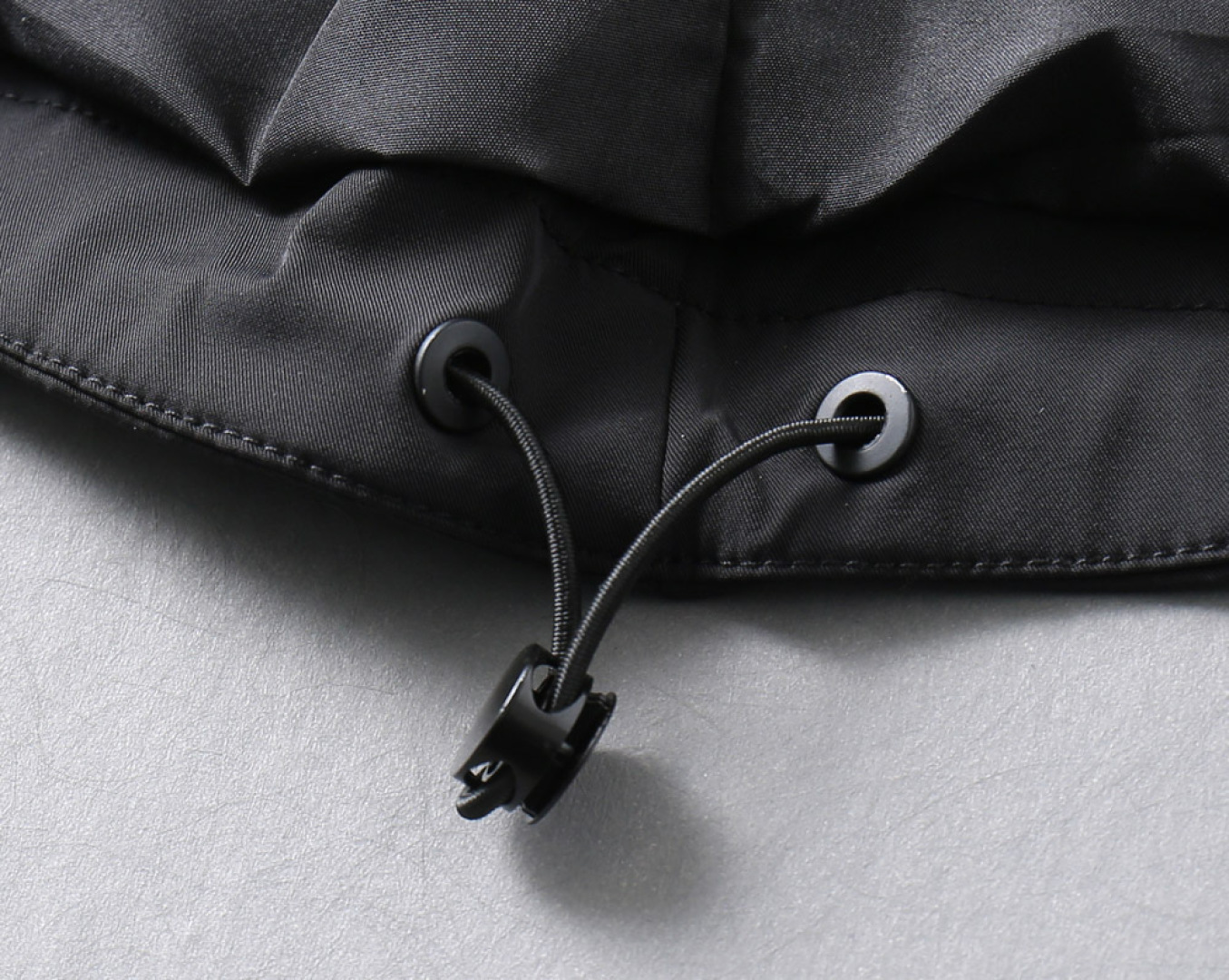 Hoodies & Sweatshirts