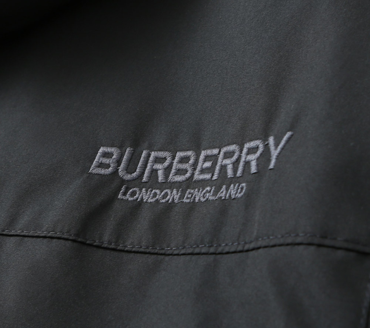 Hoodies & Sweatshirts