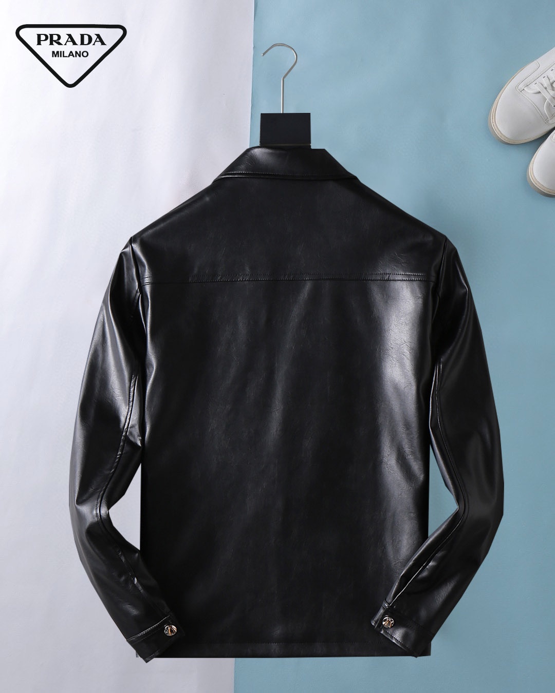 Hoodies & Sweatshirts