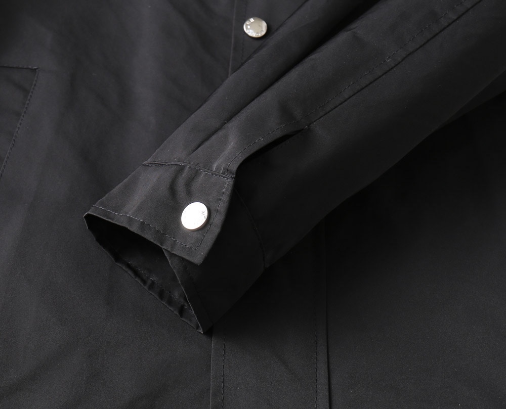 Hoodies & Sweatshirts