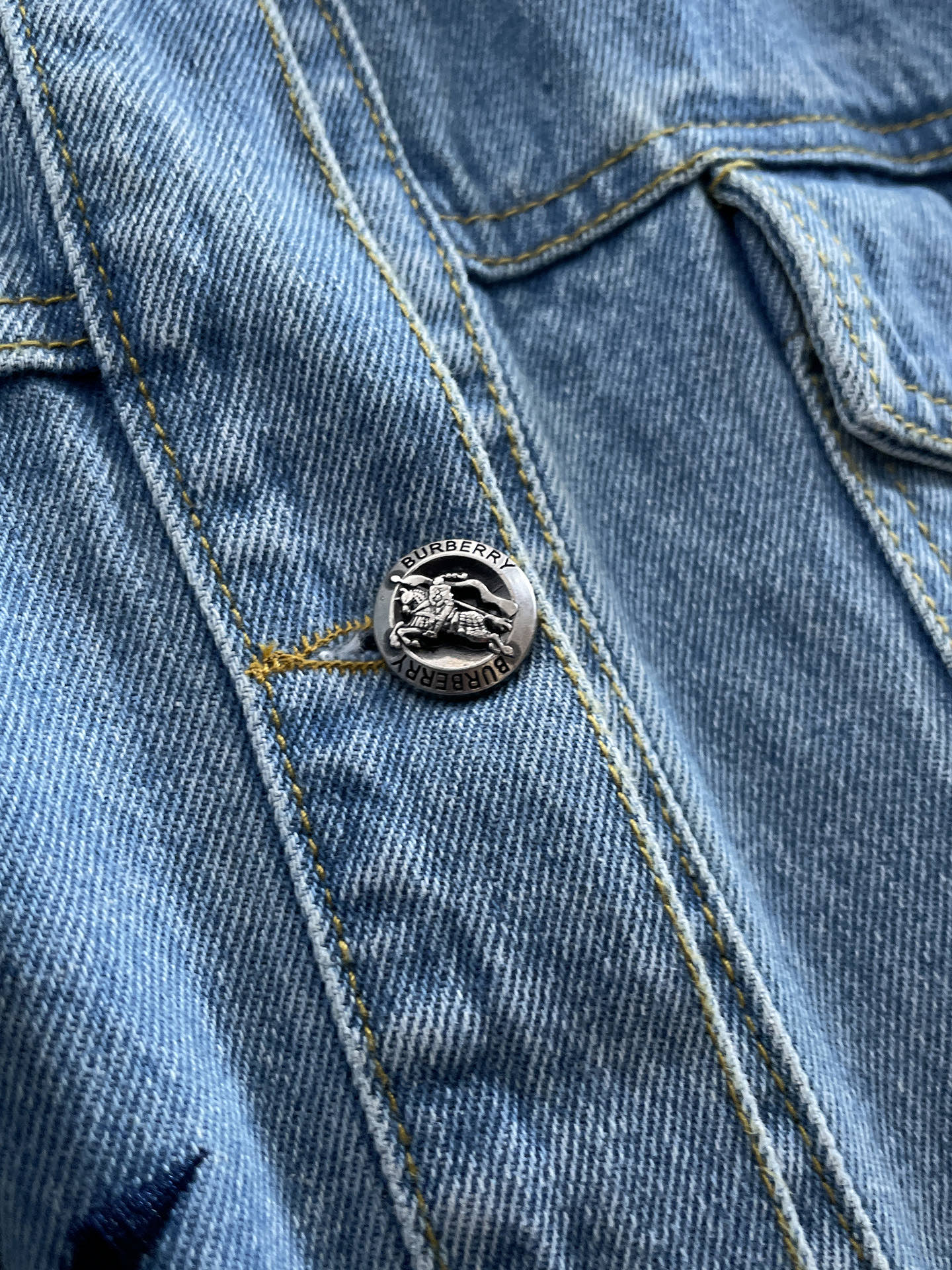 Hoodies & Sweatshirts