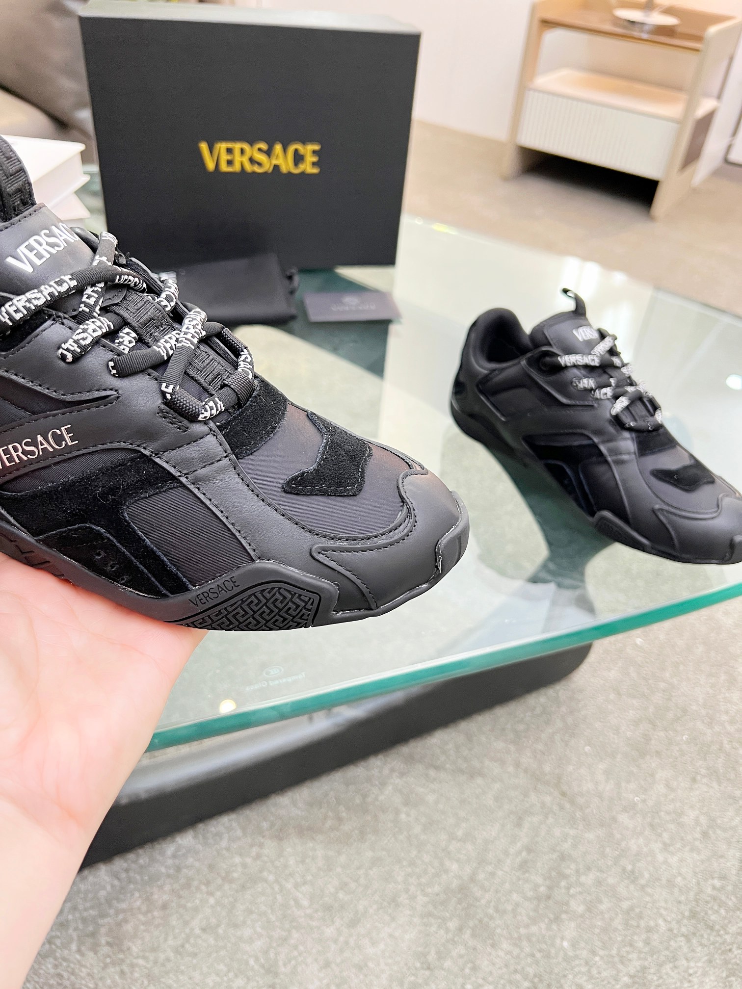 VersaceSHOES