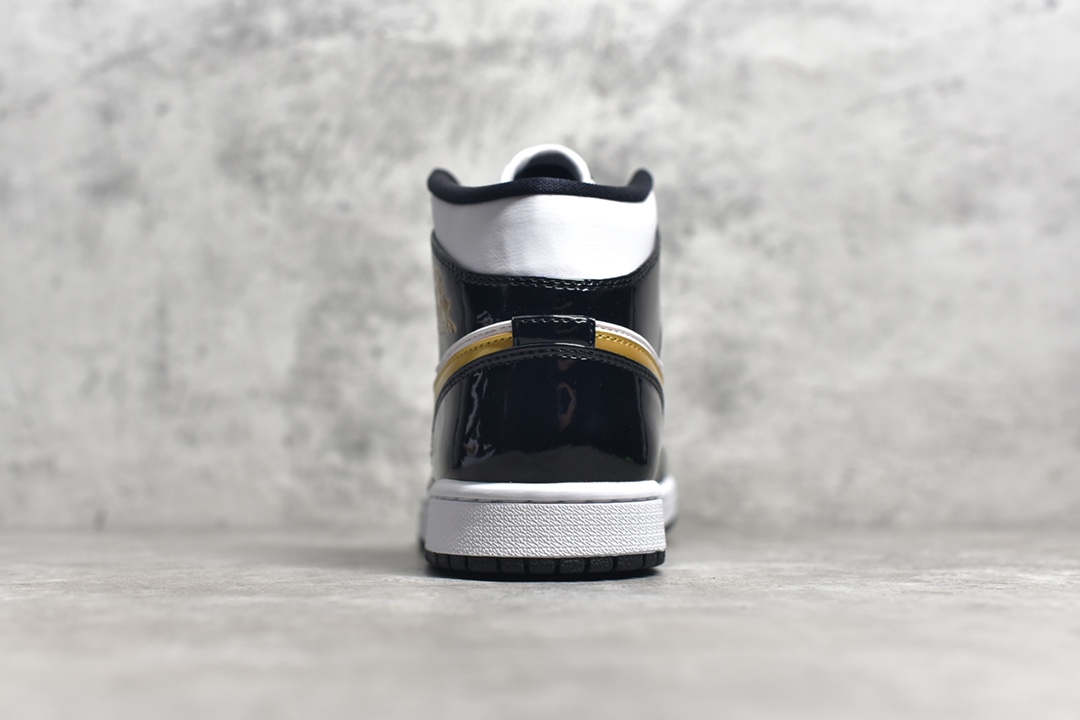 AirJordan1MidSHOES