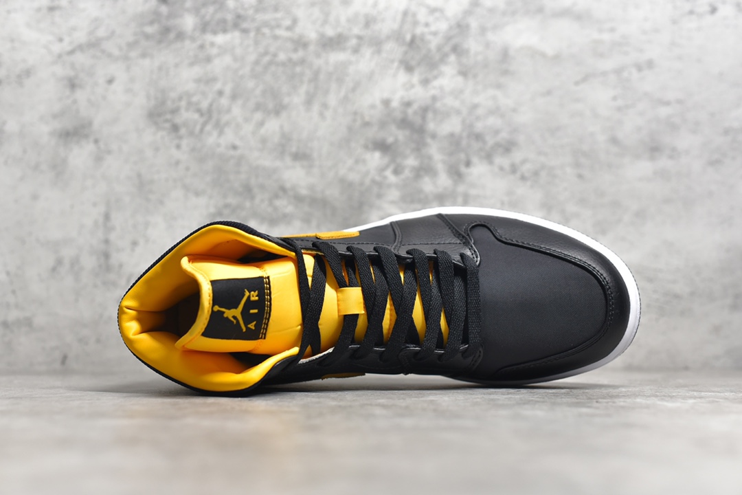AirJordan1MidSHOES