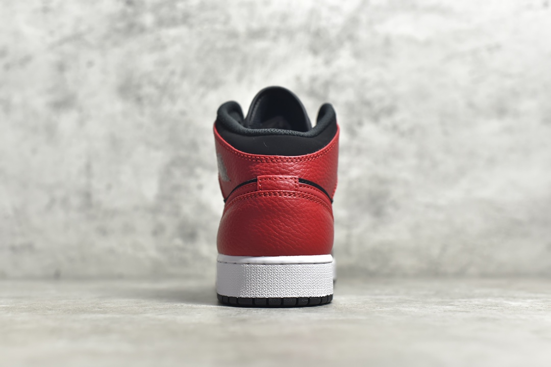 AirJordan1MidSHOES