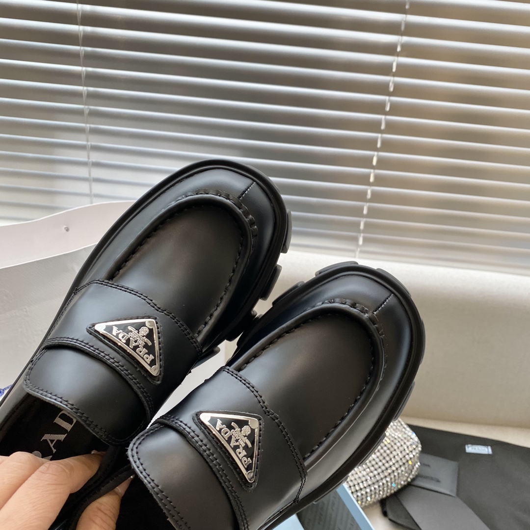 Womens shoes collection