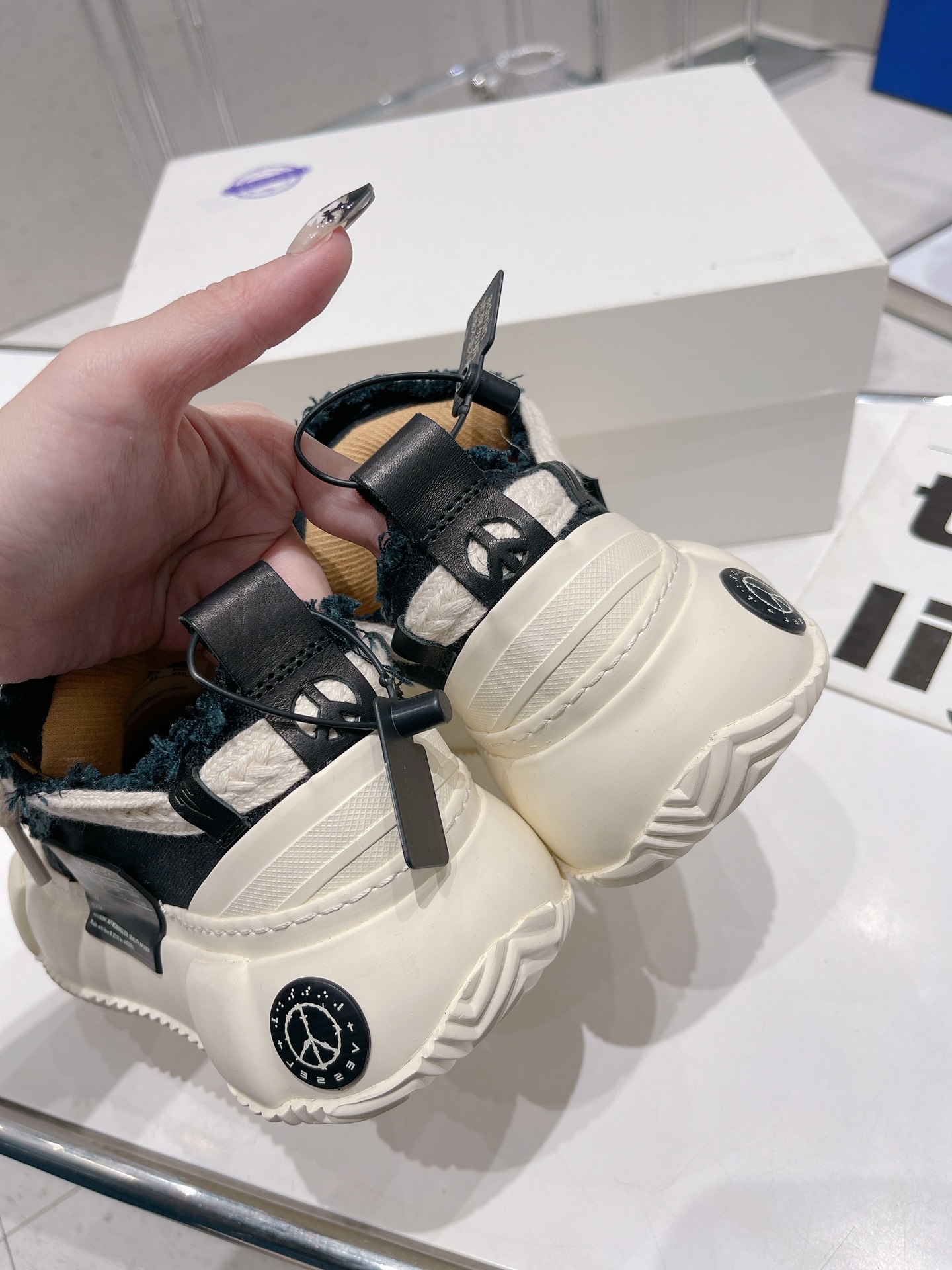 BalenciagaSHOES