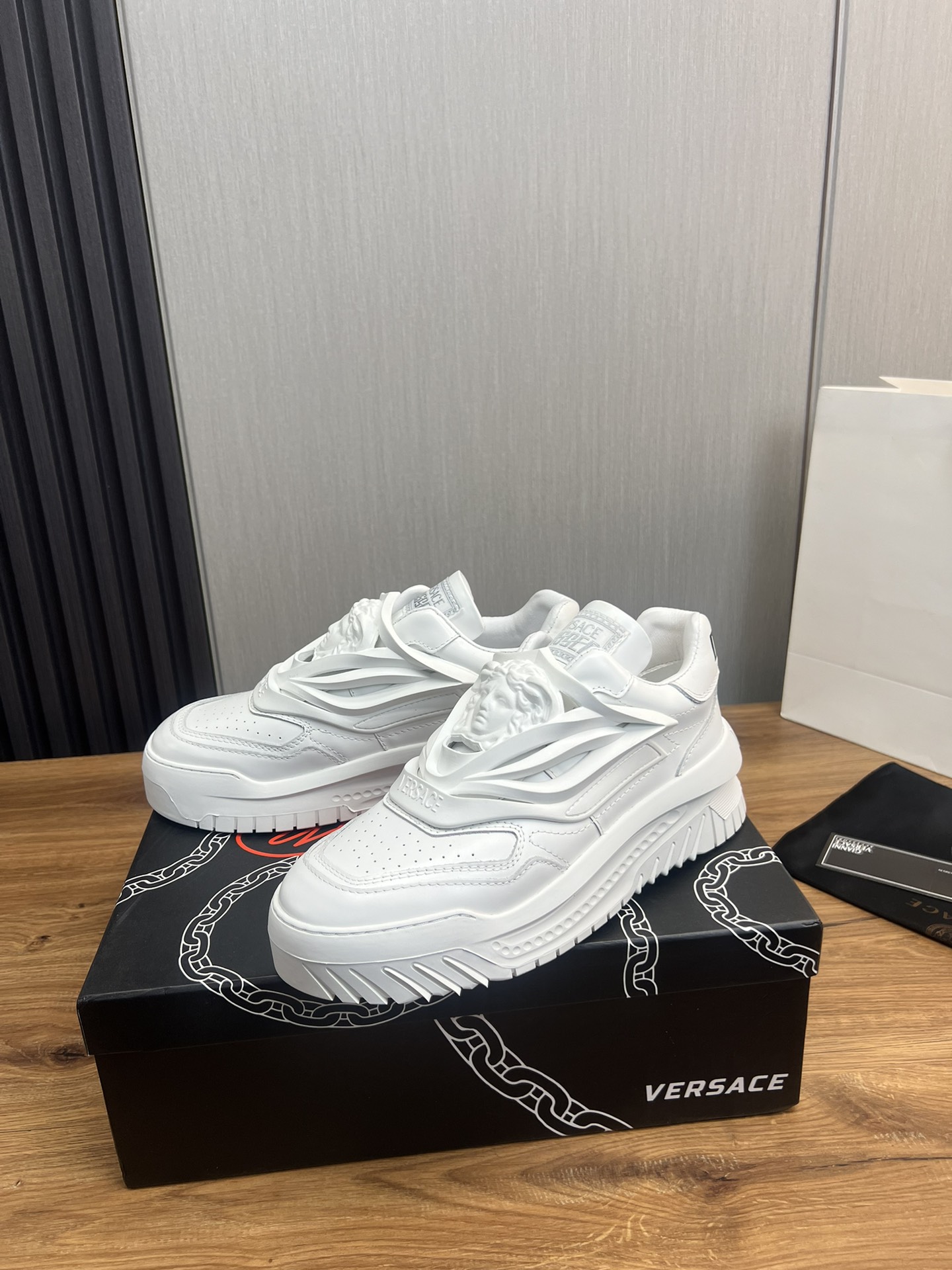 VersaceSHOES