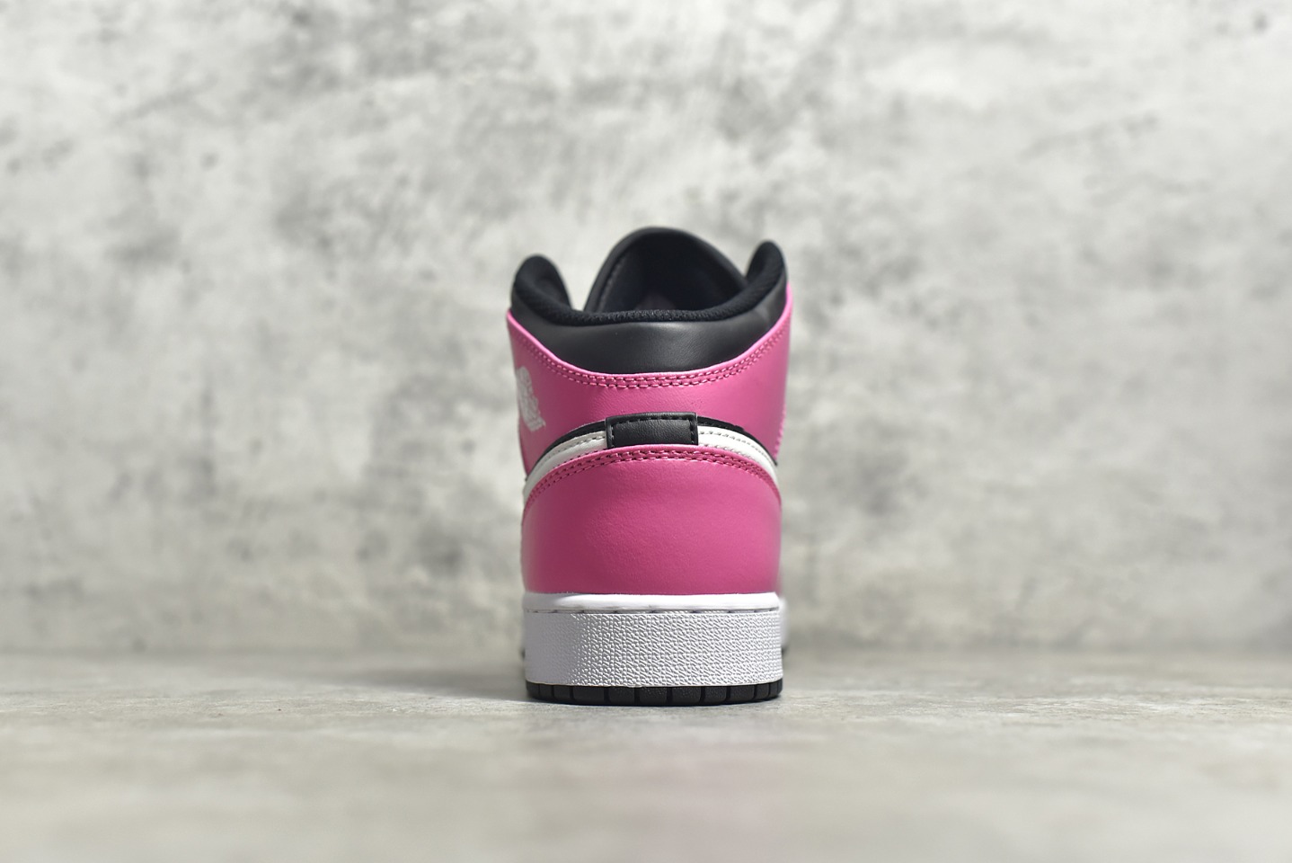 AirJordan1MidSHOES